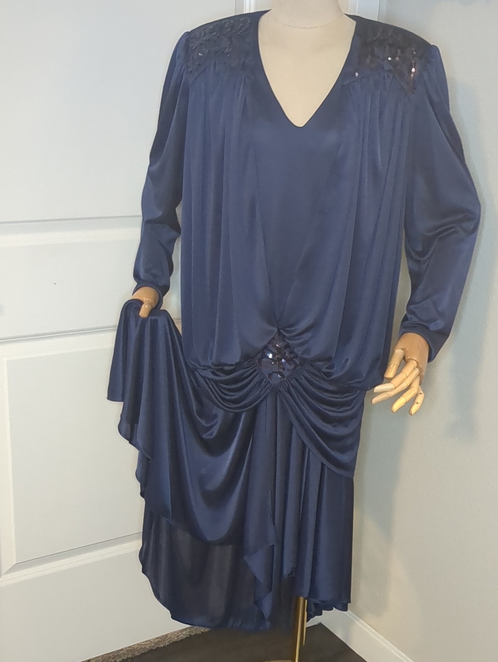 Vintage 80s Does Art Deco Drop Waist Cocktail Dress Navy Blue Sequins SZ 11-12